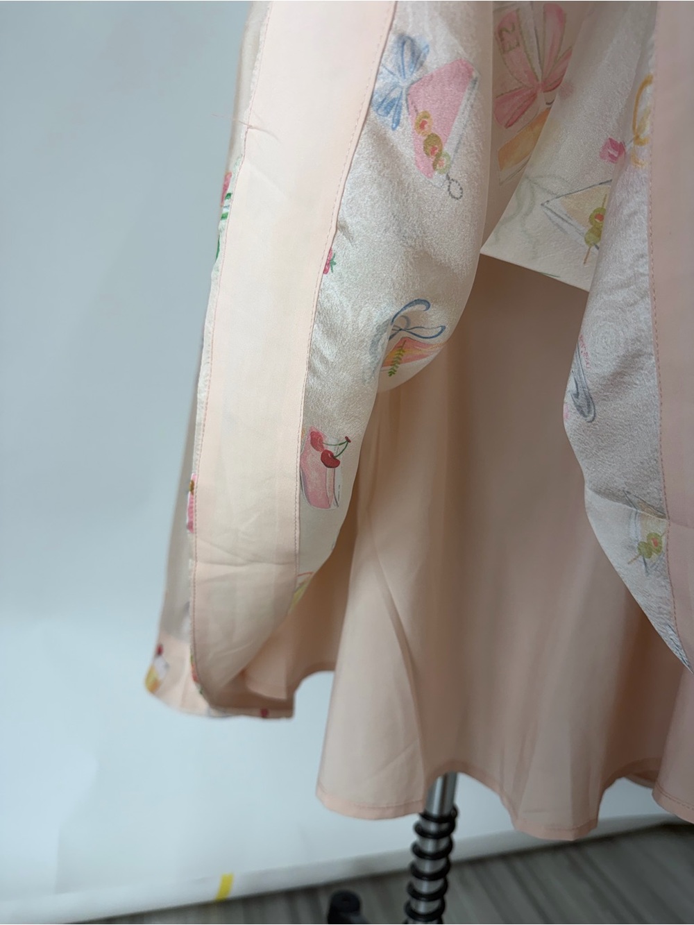 En Saison Viral Josette Satin Midi Dress Cocktail Print Size S/XS NWOT - Picture 15 of 15
